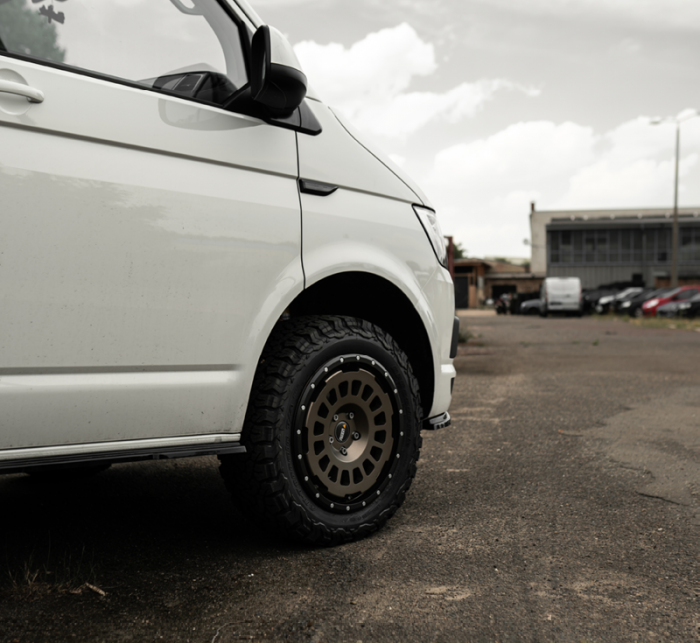 STREETEC 'offroad & camping' luftunderstell - brakettmontering