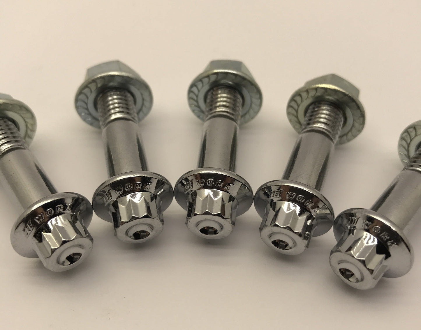 Work M8x35mm Chrome