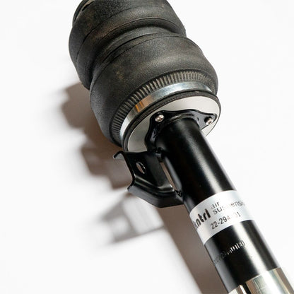KNTRL Air Suspension - VW Golf VII Sportsvan